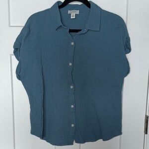 Jessica Simpson Soft Textured Cotton Short Sleeve Button Down